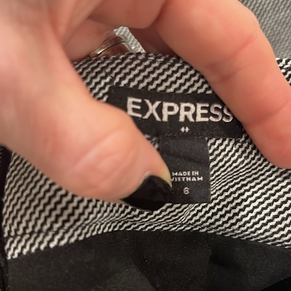 Express Sharkskin Pattern Lined Pencil Skirt - Picture 7 of 8